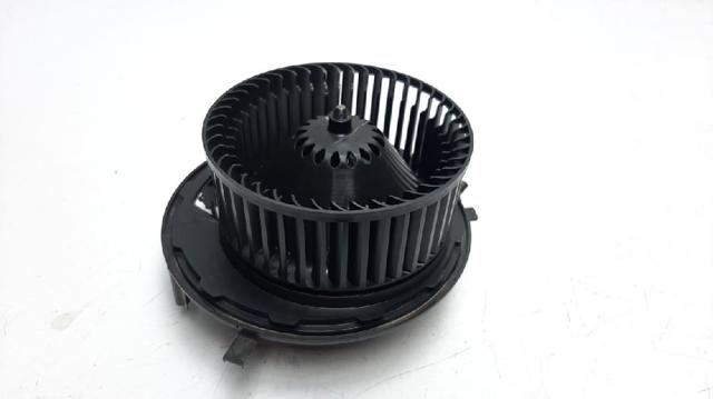 5WB819021 VAG Вентилятор печки купить в Ужгород