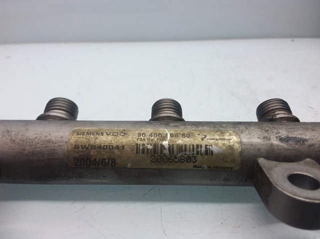 5WS40041 PEUGEOT Распределитель топлива (рампа) купить в Житомир
