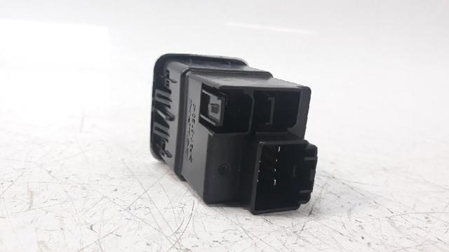 CHRYSLER 5XG28DX9AC USB-разветвитель в наличии Каменское