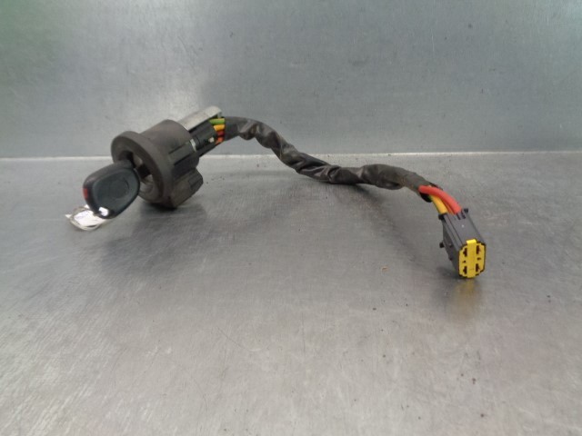 Fecho de ignição Dacia Logan 1 LS