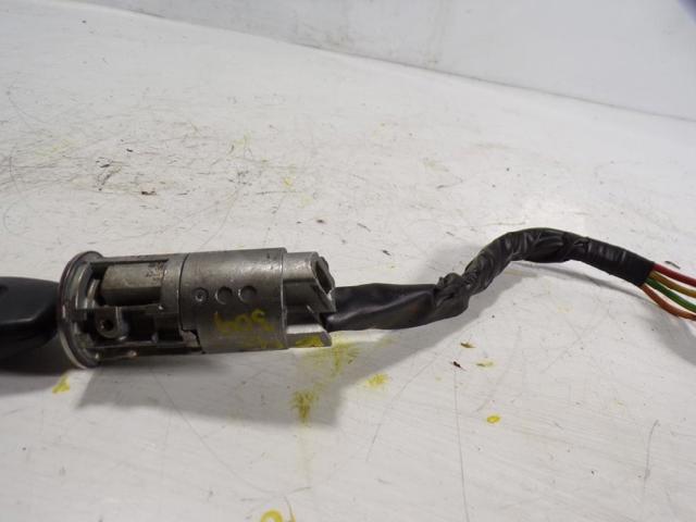 Fecho de ignição Dacia Logan 1 LS