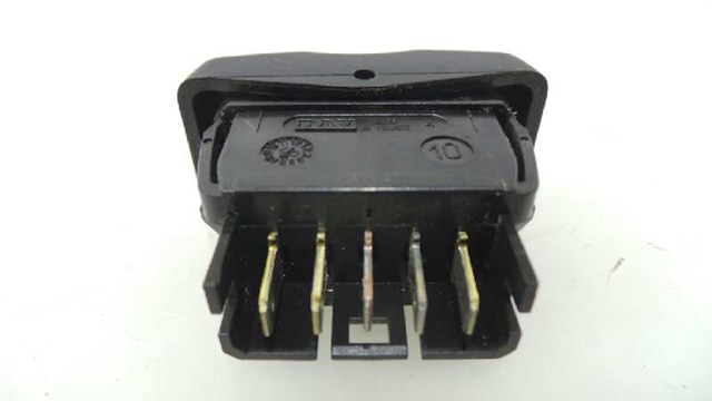 RENAULT 6001546816 Кнопка включения мотора стеклоподъемника центральной консоли в наличии Житомир