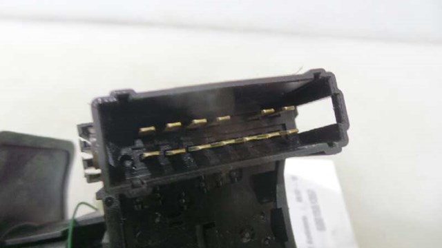 6001551357 RENAULT Переключатель подрулевой правый купить в Одесса