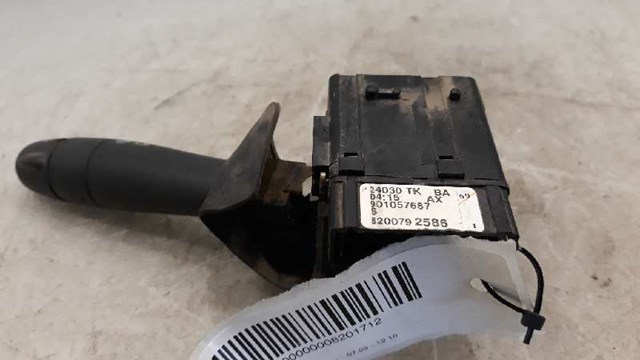 6001551357 RENAULT Правый подрулевой переключатель купить в Полтава