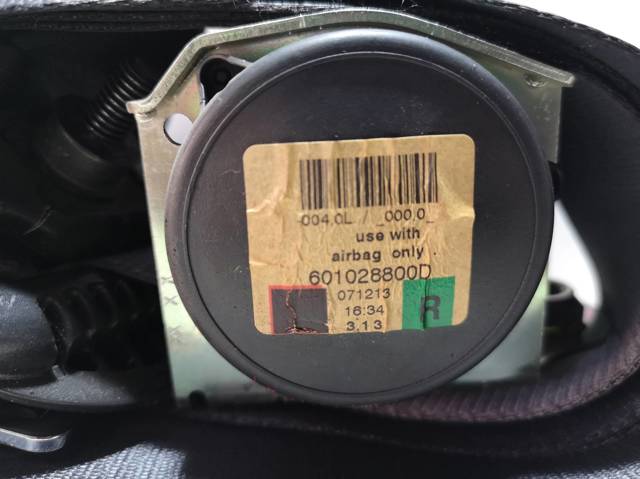 601028800D BMW Ремень безопасности передний правый купить в Кривой Рог