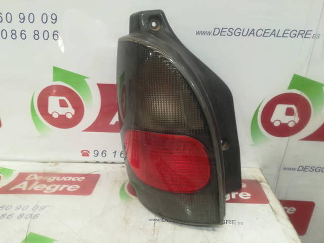 Lanterna traseira esquerda 6025370191 Renault (RVI)