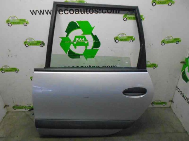 Porta traseira esquerda 6025370567 Renault (RVI)