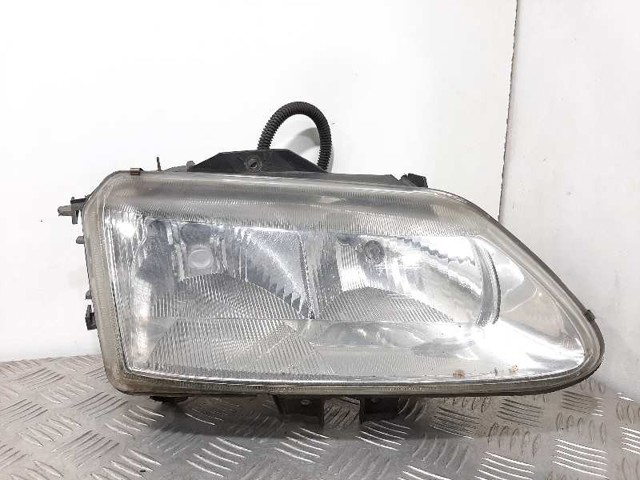 RENAULT 6025371078 Правая фара в наличии Павлоград