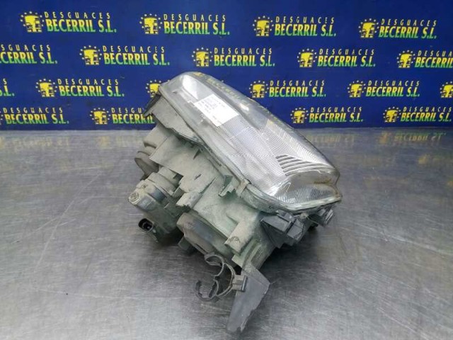 RENAULT 6025371078 Фара правая в наличии Житомир