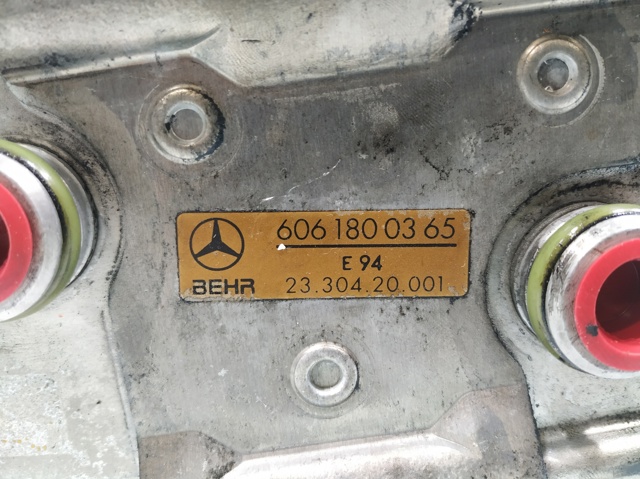 MERCEDES 6061800365 Радиатор масляный (холодильник), под фильтром в наличии Киев