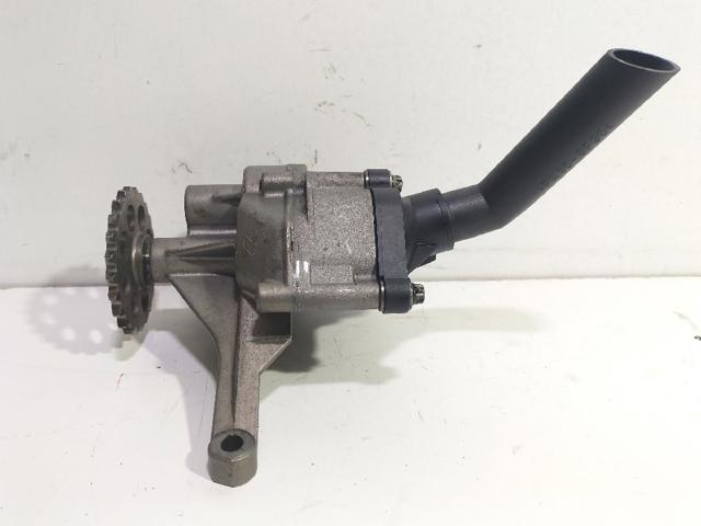 Bomba de óleo 6061810801 MERCEDES