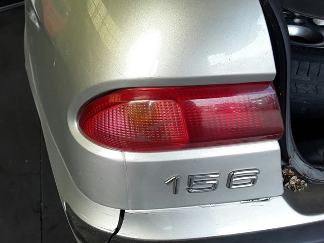 Luz traseira esquerda para Alfa Romeo 156 1.9 JTD 16V 192A5000 60620137