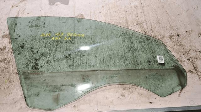 Vidro da porta dianteira direita 60688134 FIAT