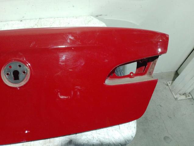 Tampa de porta-malas 60688372 Fiat/Alfa/Lancia