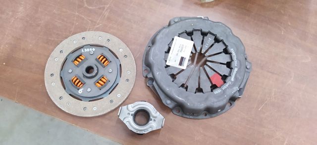 FORD 6076450 Диск сцепления в наличии Ровно