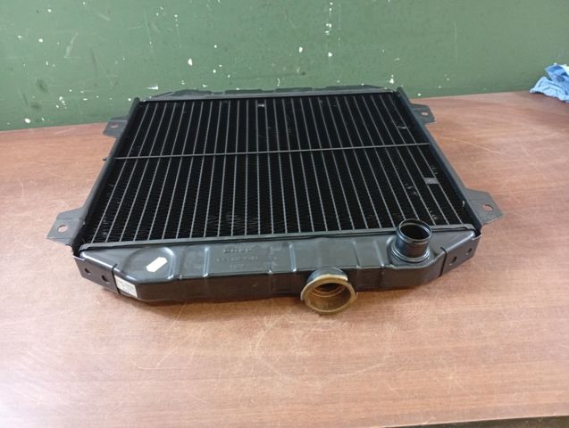 FORD 6084481 Радиатор охлаждения двигателя в наличии Чернигов