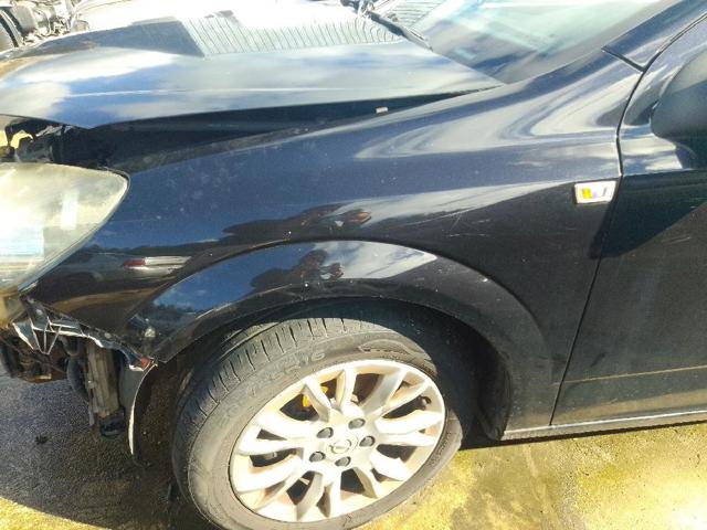 Pára-lama dianteiro esquerdo Opel Astra L35