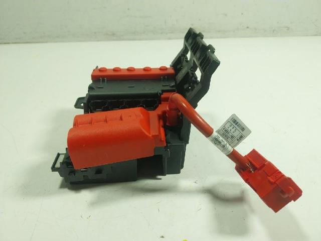 61145A693C9 BMW Блок предохранителей задний салонный купить в Сумы