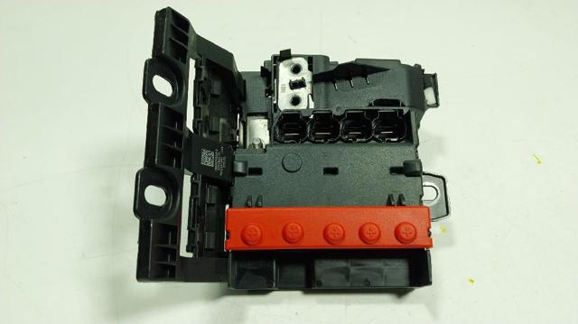 61145A693C9 BMW Блок предохранителей задний салонный купить в Сумы
