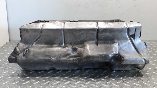 6130900801 MERCEDES Корпус воздушного фильтра купить в Полтава