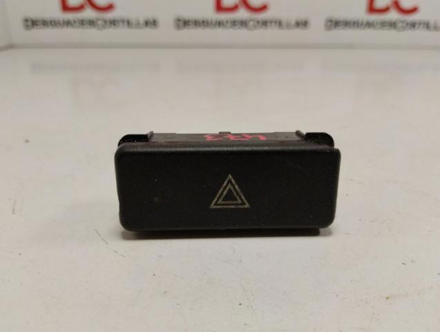 Botão de ativação do sinal de emergência 61311374220 BMW