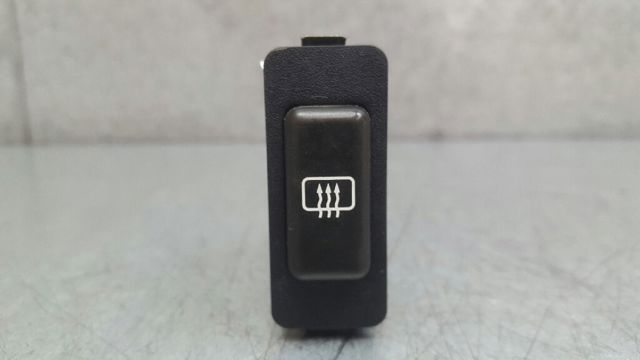 BMW 61311384480 Кнопка включения обогрева заднего стекла в наличии Кривой Рог