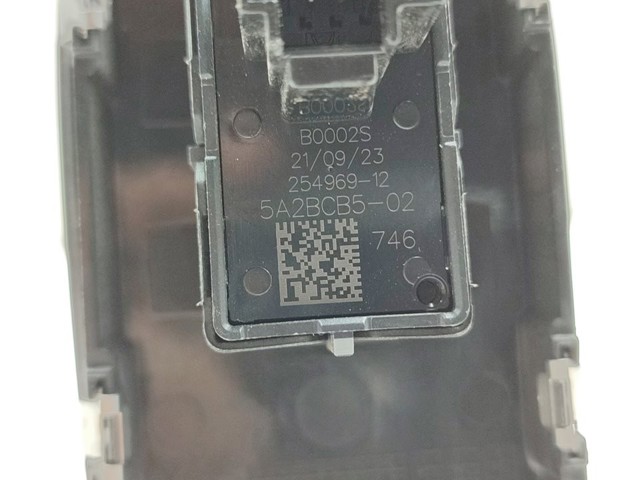 61315A2BCB5 Кнопка подъемника заднего стекла купить Николаев