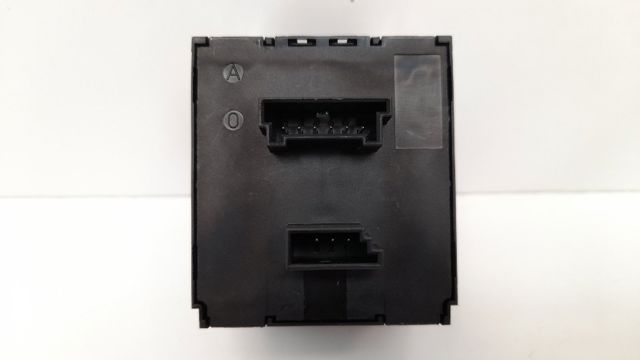 BMW 61316945652 Кнопка аварийки в наличии Запорожье