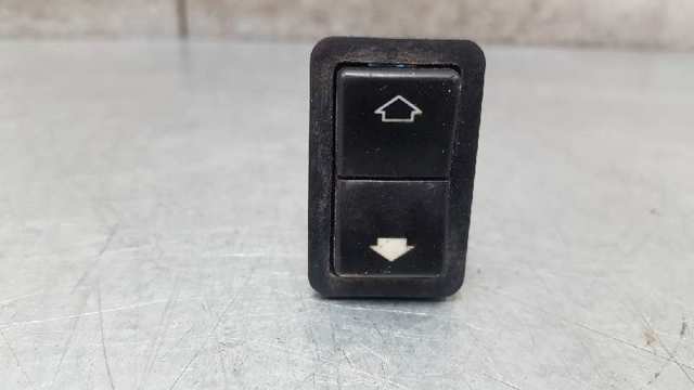BMW 61318360447 Кнопочный блок управления стеклоподъемником передний левый в наличии Львов