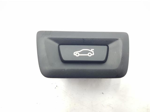 Puxador externo de tampa de porta-malas (de 3ª/5ª porta traseira) 61319275119 BMW