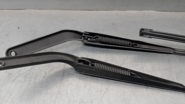 61617153736 BMW Рычаг-поводок стеклоочистителя лобового стекла купить в Житомир