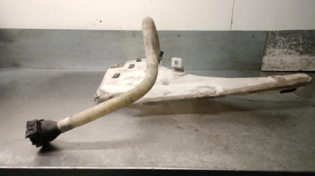 61677238668 Бачок омывателя стекла купить Тернополь