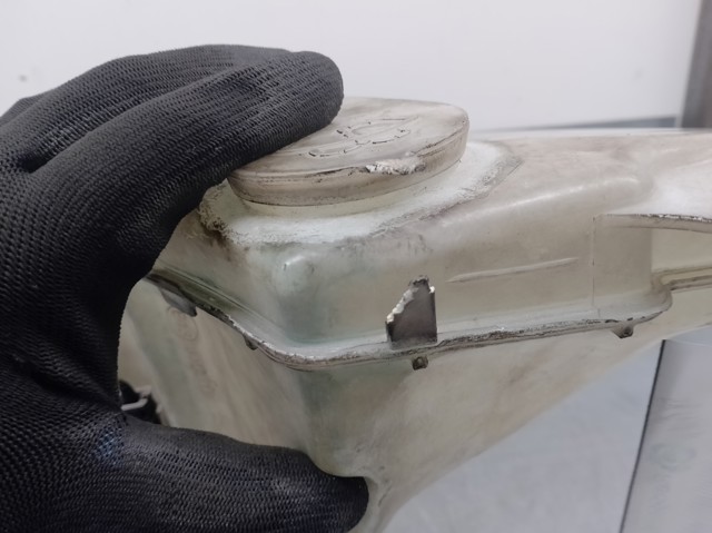 61678362562 BMW Бачок омывателя фар купить в Киев