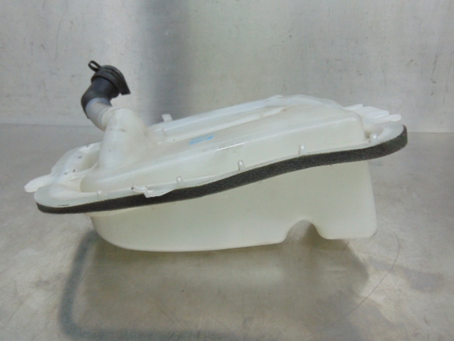 61688374557 BMW купить в Каменское