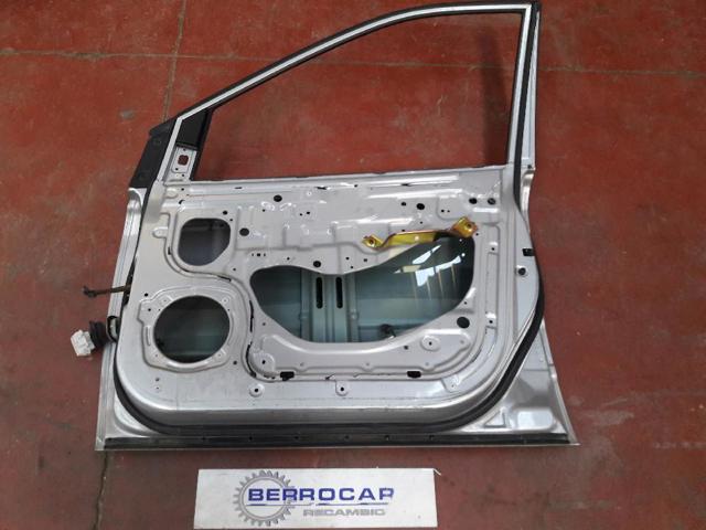 Porta dianteira direita 6200408D50 Ssang Yong