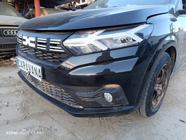 Pára-choque dianteiro Dacia Sandero 3