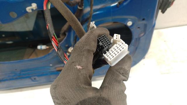 Porta dianteira esquerda SsangYong Actyon