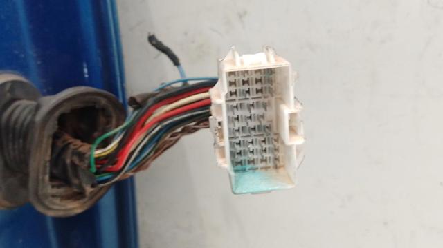 Porta dianteira esquerda SsangYong Actyon