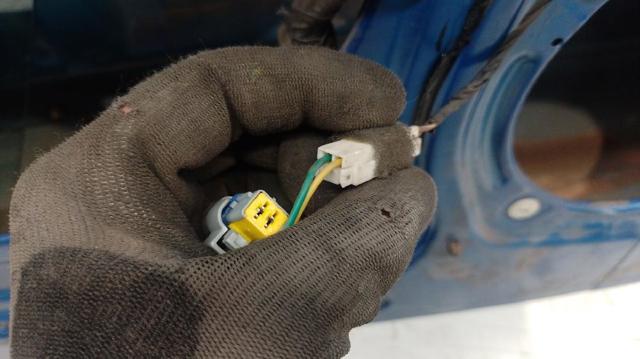 Porta dianteira esquerda SsangYong Actyon