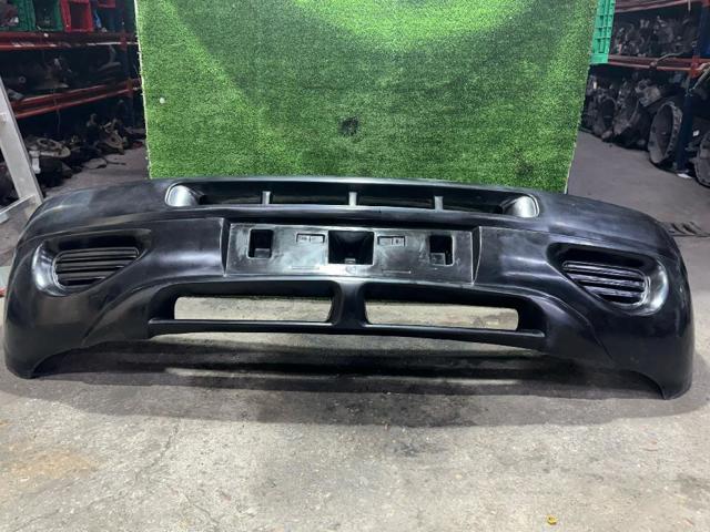 Pára-choque dianteiro Nissan Terrano 2 R20