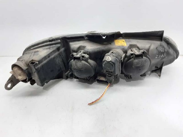 6204N0 PEUGEOT Левая фара купить в Черновцы