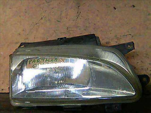 6205P8 PEUGEOT Фара правая купить в Львов