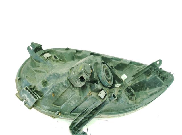 620672 PEUGEOT Правая фара купить в Кривой Рог