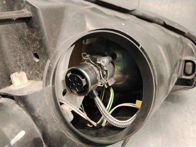 6208V1 PEUGEOT Левая фара купить в Винница