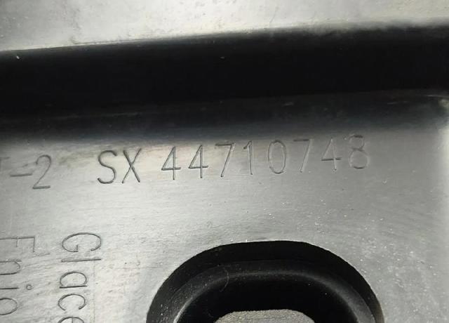 PEUGEOT 6208X6 Левая фара в наличии Киев