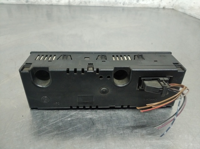 Unidade de controlo dos modos de aquecimento/condicionamento BMW 3 E36
