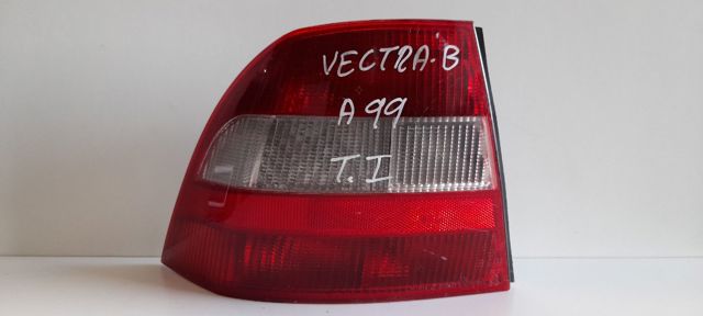 Luz traseira esquerda para Opel Vectra B 1.7 td (f19) x17dt 6223159