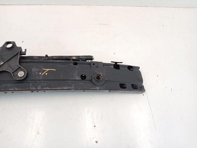 622400727R RENAULT Кронштейн бампера переднего центральный купить в Павлоград