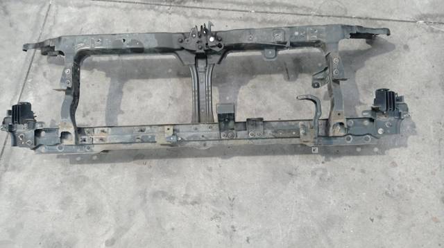 NISSAN 62240EB300 Кронштейн бампера переднего центральный в наличии Каменское