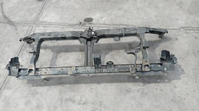 62240EB300 NISSAN Кронштейн бампера переднего центральный купить в Хмельницкий